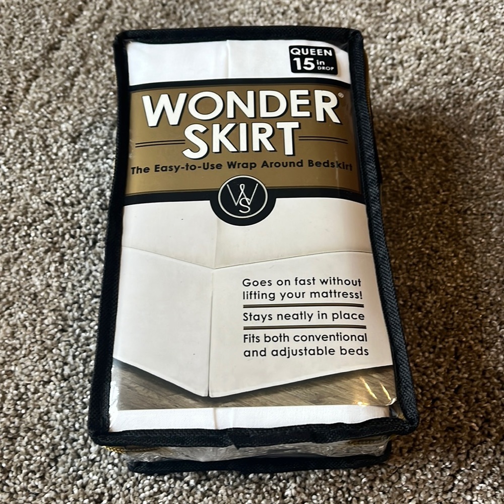 Bedskirt